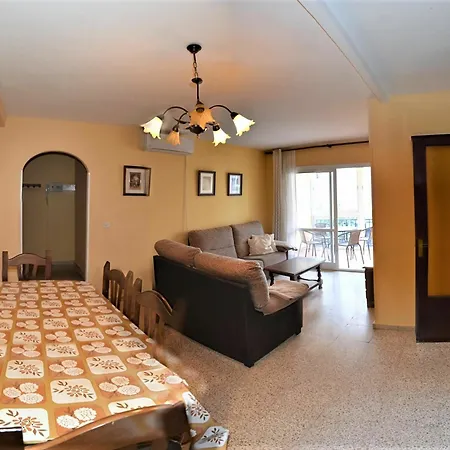 Apartment With 3 Bedrooms In Fuengirola, With Balcony - 800 M From The *